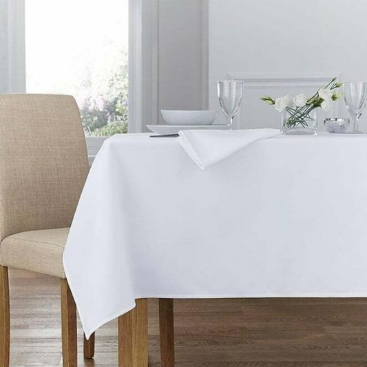Table Cloth Fabric Trends: What’s Hot and What’s Not